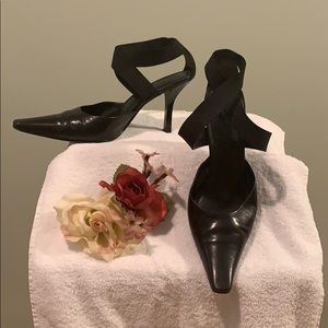 Nine West Strapped Slides